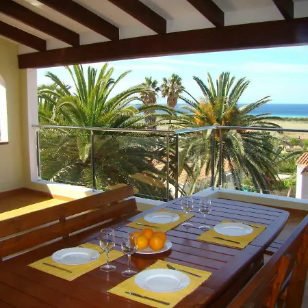 ヴィラ Villa Varadero *